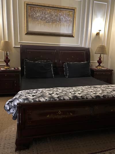 Bed with Dressing & Chairs