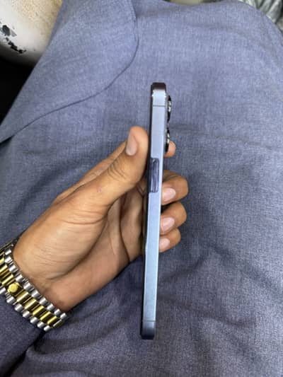 I phone 13 pro pta apruf 128gp. Battery health 87 watarpak