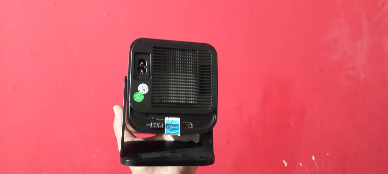 Android projector good condition 3