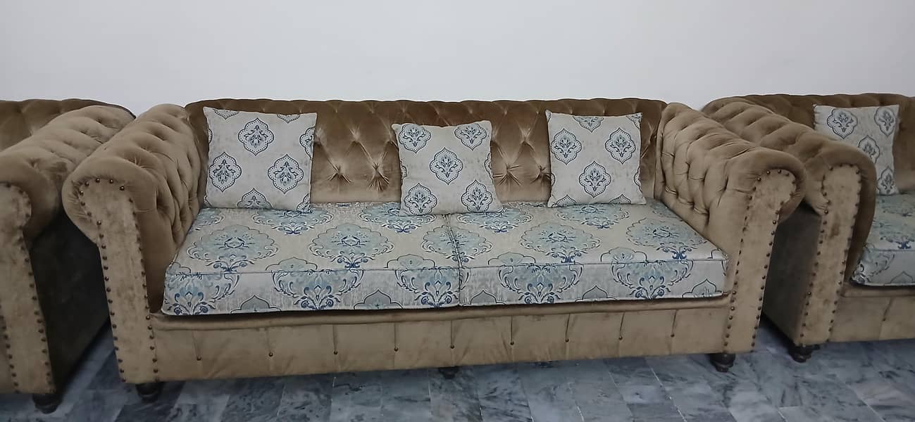 5 Seater Elegant Sofaa Set 0