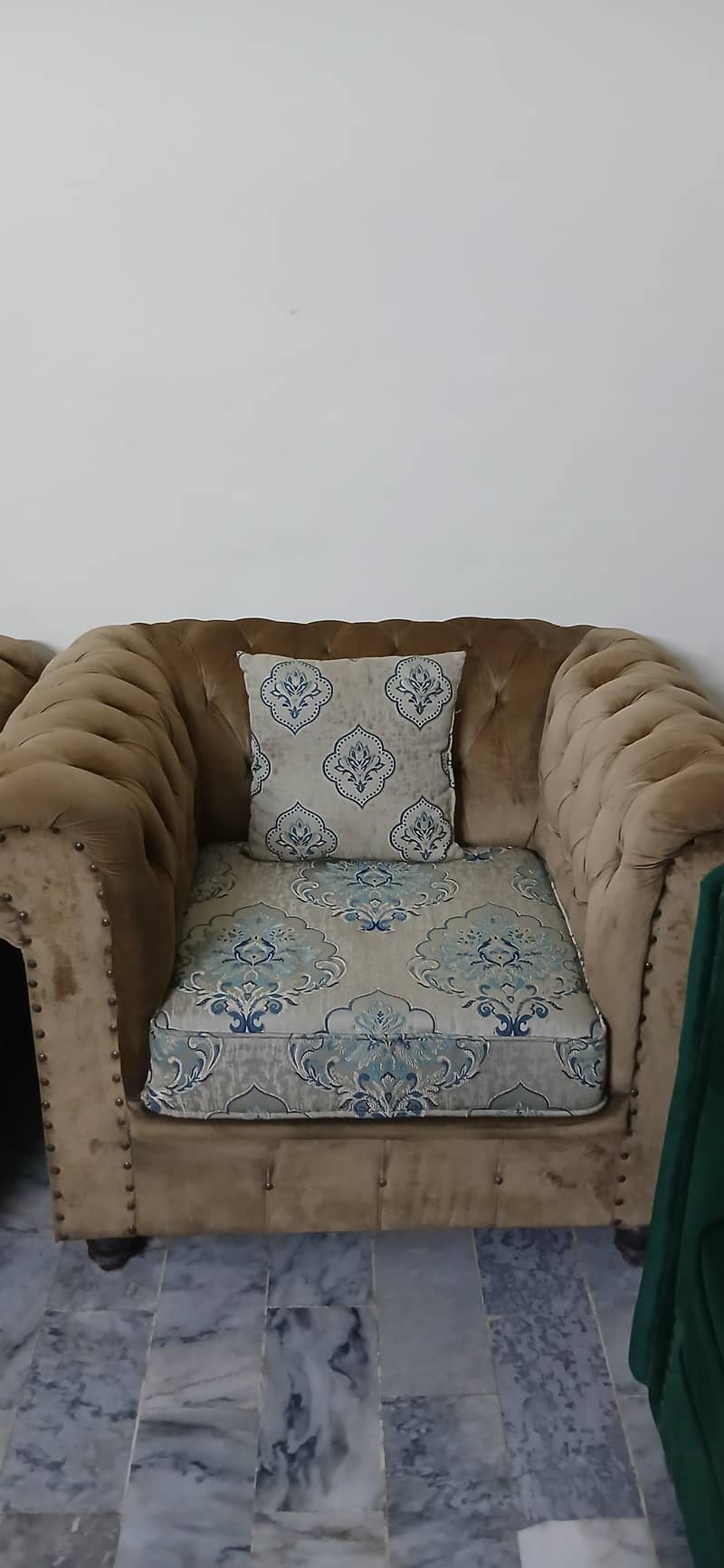 5 Seater Elegant Sofaa Set 2