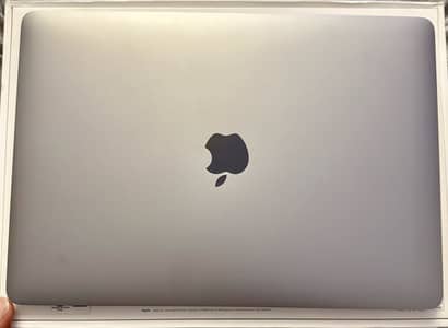 MacBook Pro with Apple M1 chip almost new