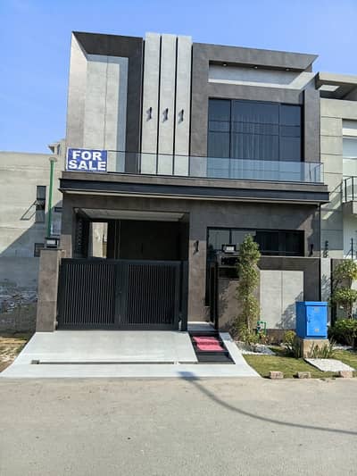 Brand New 5 Marla Modern House for Sale in DHA 9 Town Ideal Family Home