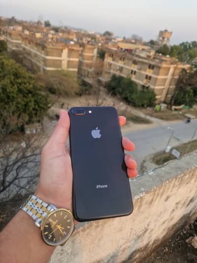 iPhone 8 Plus