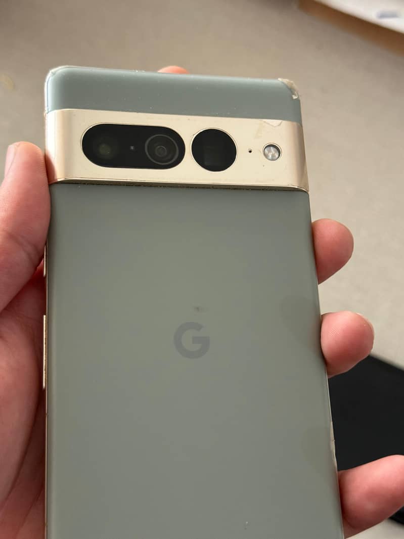 Google pixel 7 pro 14