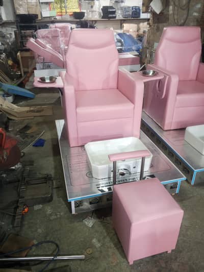 cutting chair/ Barber chair/ makeup chair/ other saloon furniture/