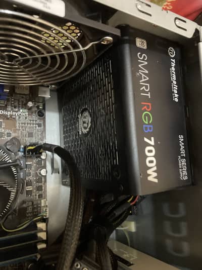 Thermaltake PSU 700w 80+ Sealed