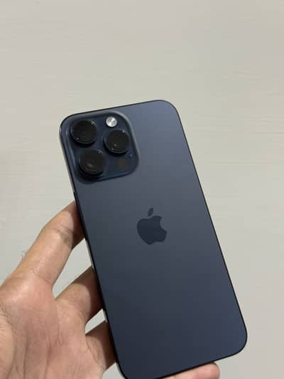Iphone 15 pro max jv blue titanium
