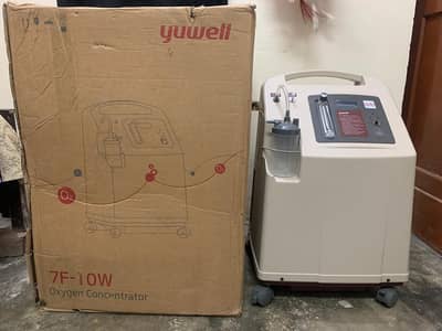 Yuwell 7F-10W Oxygen Concentrator.