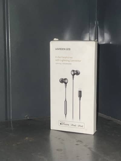 UGREEN ORIGINAL LIGHTING EARPHONES FOR APPLE USERS