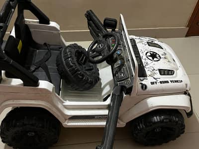 bachon ki electric jeep used