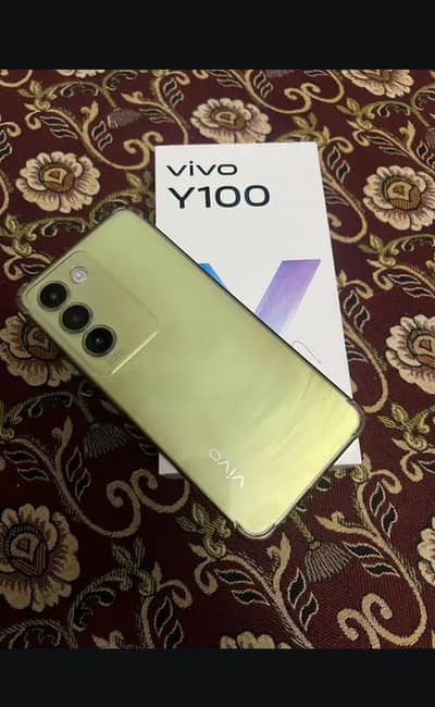 Mobile phone  vivo y100