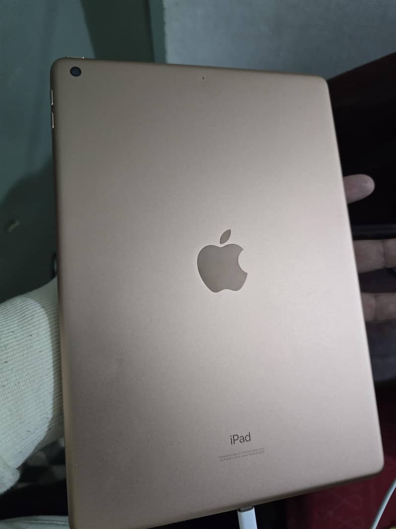 IPAD 7 generation 1