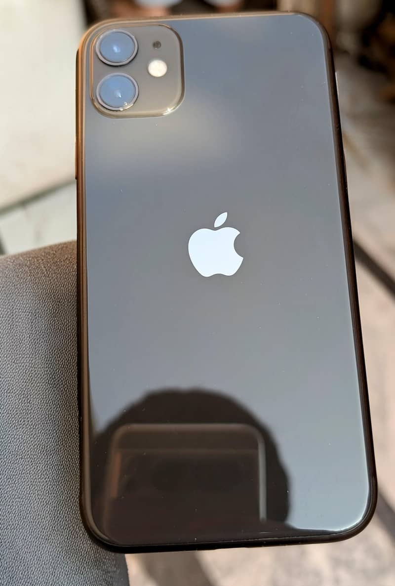 Iphone 11 + box 8