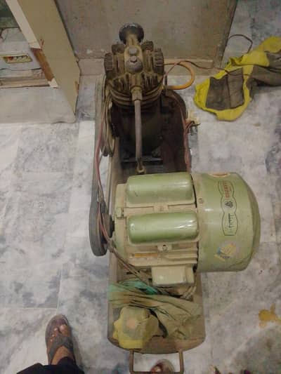 Air compressor