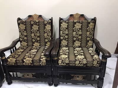 7 Seater Sofa Set (Good Condition)