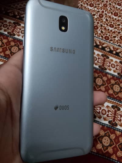 Samsung Mobile J7 Pro