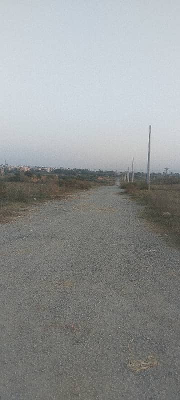 SERVICE ROAD CORNER PLOT 7