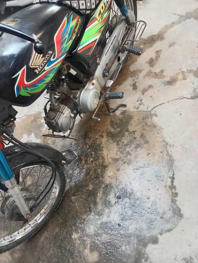 black clr Honda cd Mirpur khas number sale kar raha