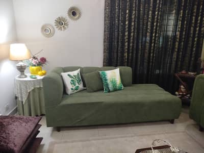 Pistachio Green L-shaped