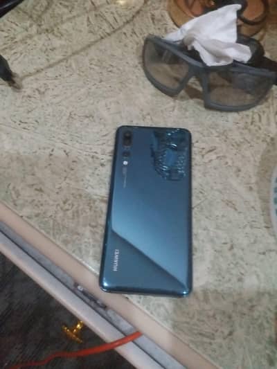 Huawei p20 pro 6/128 water pack pubg king