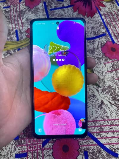 SAMSUNG GALAXY A51