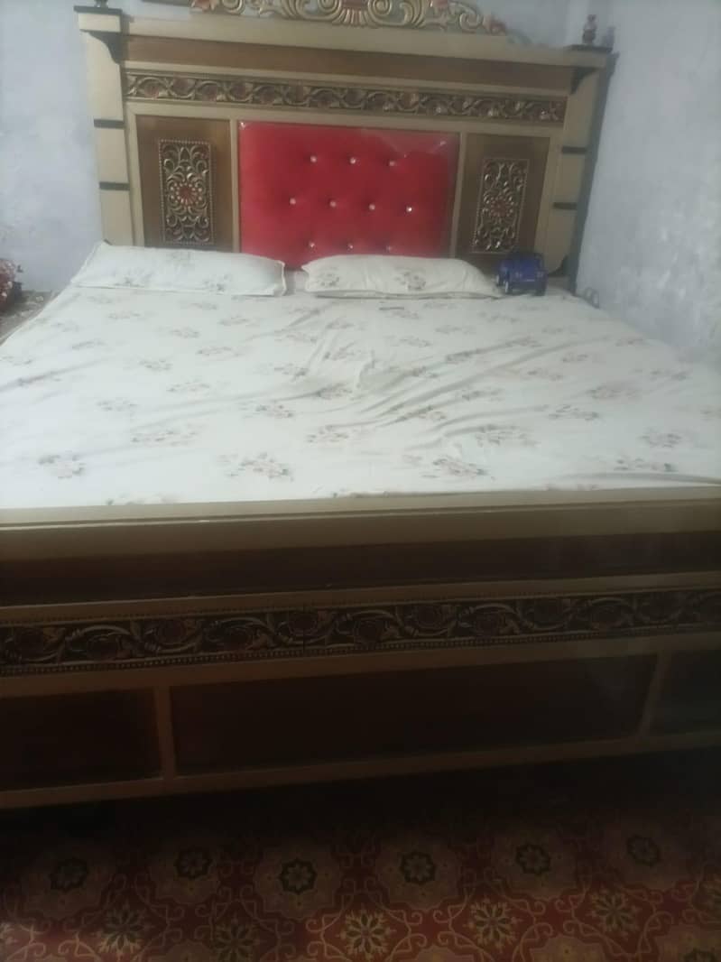 bed dressing side tabel 2