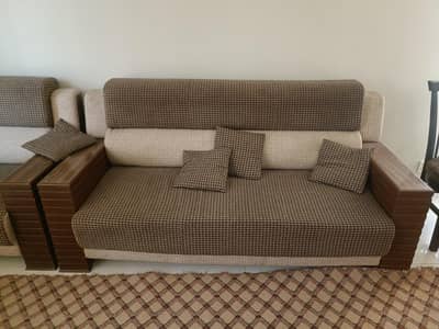5 Seater Sofa set in Good Condition
