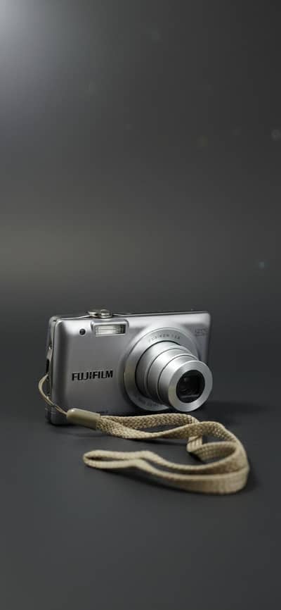 Fujifilm FinePix 14MP Digital Camera 5x Wide Zoom | Super Slim