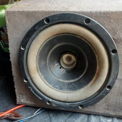 pioneer woofer  with Amplifier