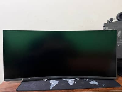 SAMSUNG 34 INCH CURVED LIAONITOR