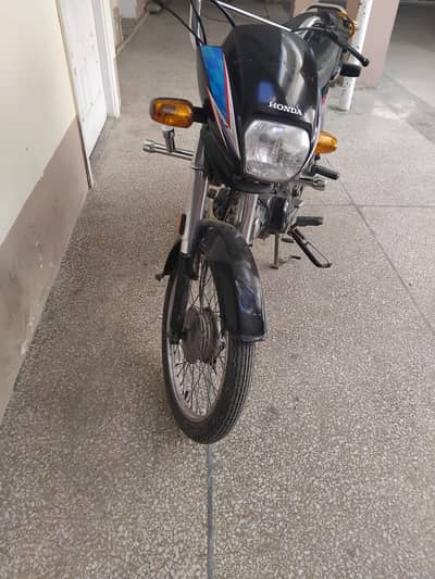 Honda CD Dream 2016 model available for sale.