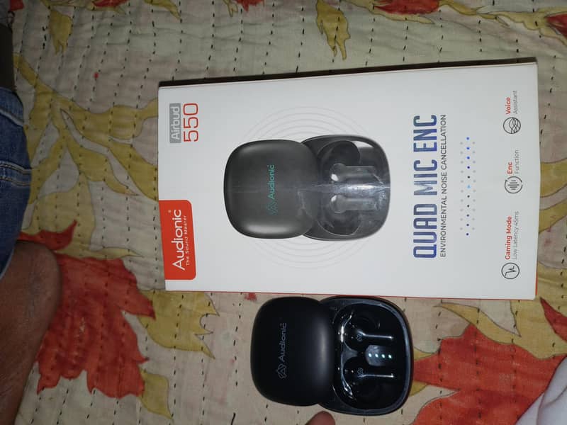 Audionic 550 earbuds 1