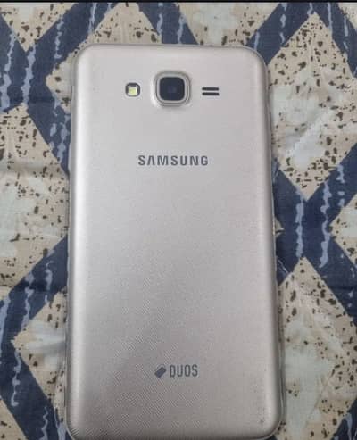 Samsung j7 core