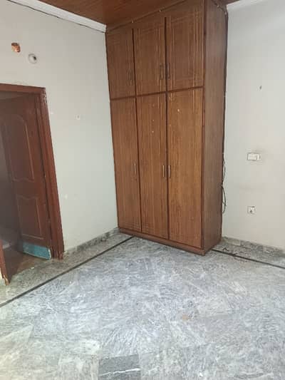 FOR RENT FULL HOUSE 3 MARLA DOUBLE STORY MARBLE WOOD WORK BEAUTIFUL HOUSE TOP LOCATION MAIN COLLEGE ROAD NEAR GONDAL CHOWK TOWNSHIP LAHORE