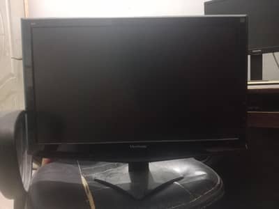 ViewSonic 19" LCD Monitor – Excellent Condition