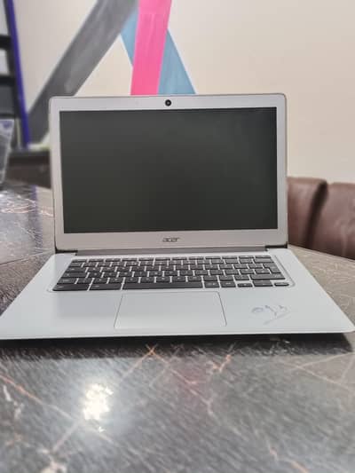 Acer Chromebook 4gb ram 32gb storage
