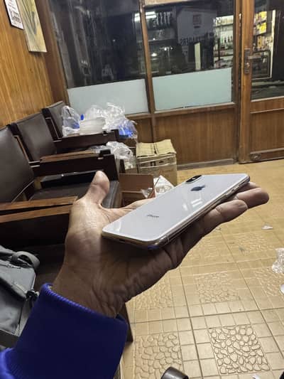 I phone x 64 GB factory unlock