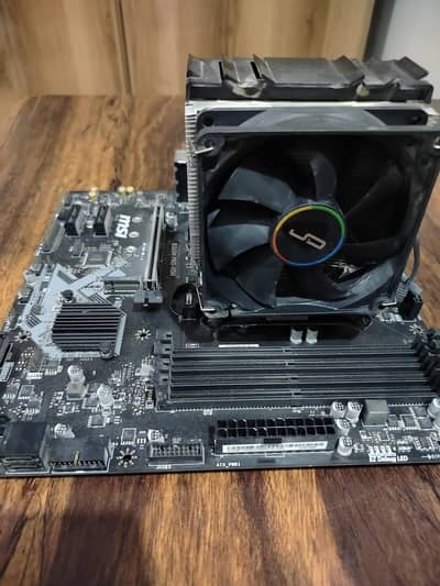 i5 8400 with B365M Motherboard (Cooler included)