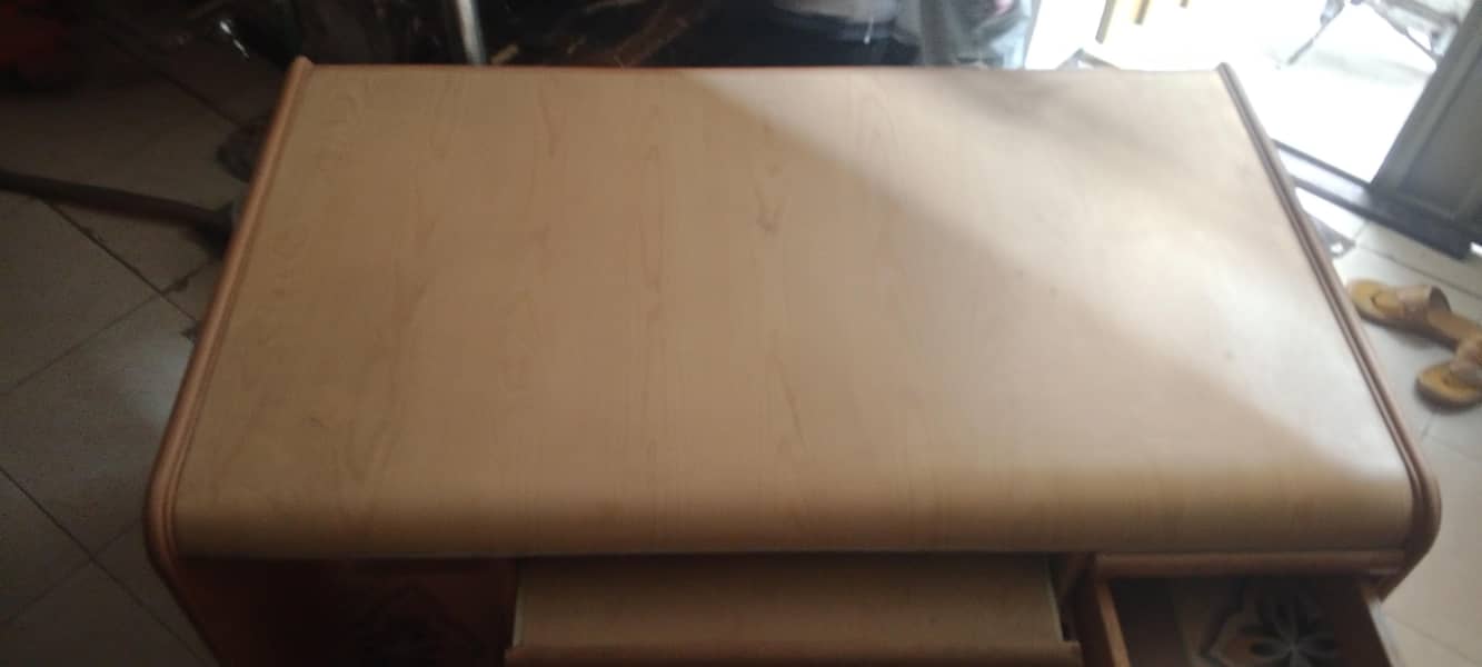 Big Computer table 5