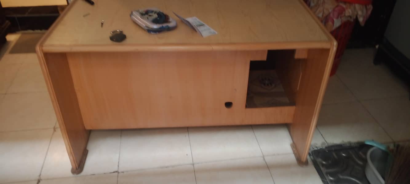 Big Computer table 8