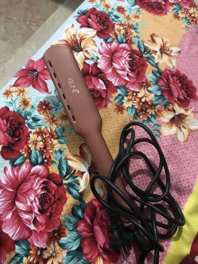 3 Hair Straighteners for sale