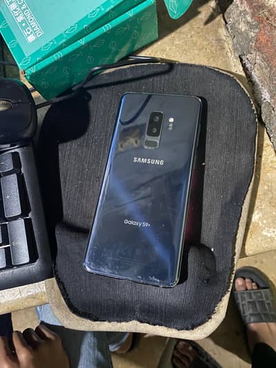 AoA samsung S9 plus 6 gb rom 64 gb memroy all ok ha koi masla ni ha