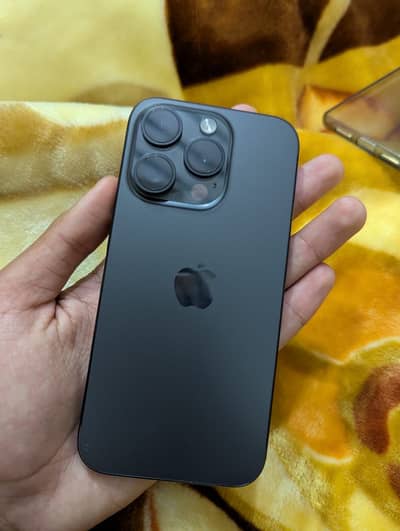 I phone 15 pro original box with cable