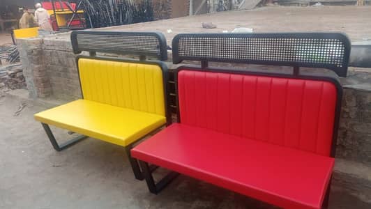 Bulk Stocks Available Fast Food Cafe Restaurant Hotel Banquet Living