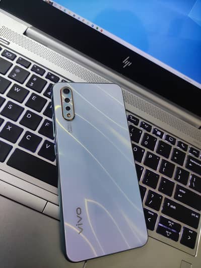 Vivo S1