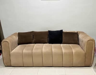 Comfortable 5 seater sofa set for sale