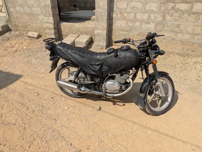 Suzuki gs 150 se 2017