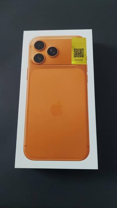 Iphone 17 pro max- Cosmic orange