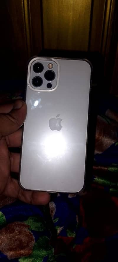 I phone 12pro 10by10 hy 128gb Hy battery health 88